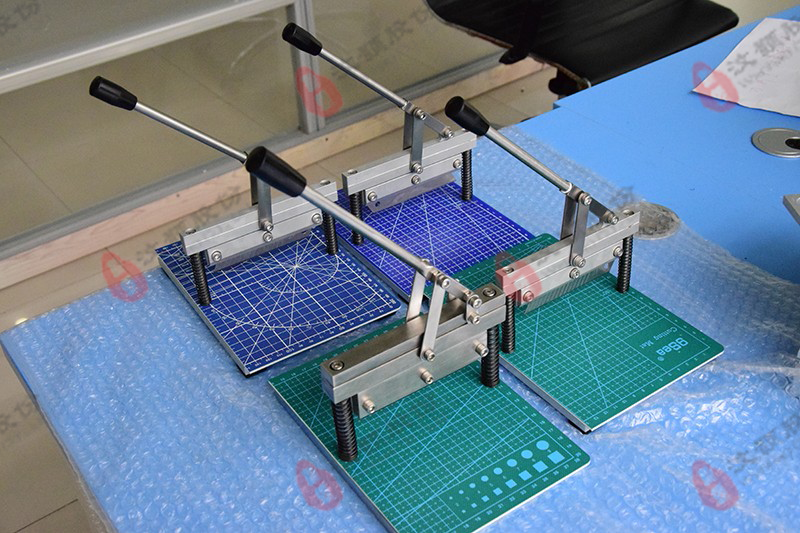 PDMS芯片切割機(jī)效果圖