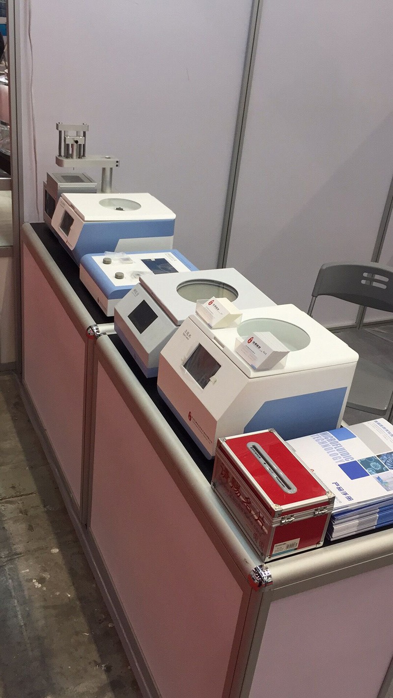 汶顥自產儀器勻膠機、烘膠臺、離心進樣儀等 汶顥自產儀器勻膠機、烘膠臺、離心進樣儀等
