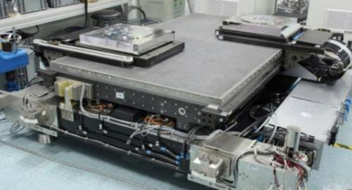 雙工作臺(tái)光刻機(jī)系統(tǒng)樣機(jī) 雙工作臺(tái)光刻機(jī)系統(tǒng)樣機(jī)