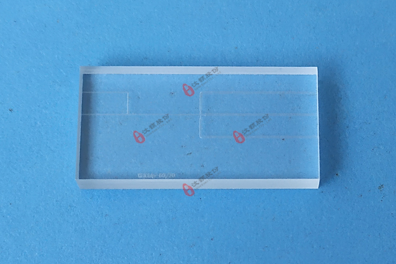 1597815016367145.jpg 雙層液滴發(fā)生玻璃芯片 (2).jpg